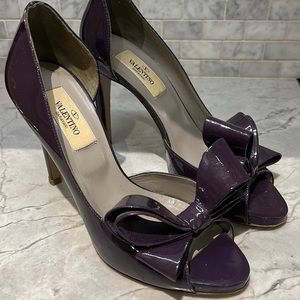 Valentio patent leather heels